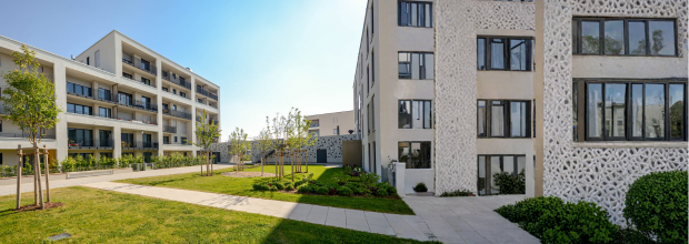 Facility management integration for smart lockers